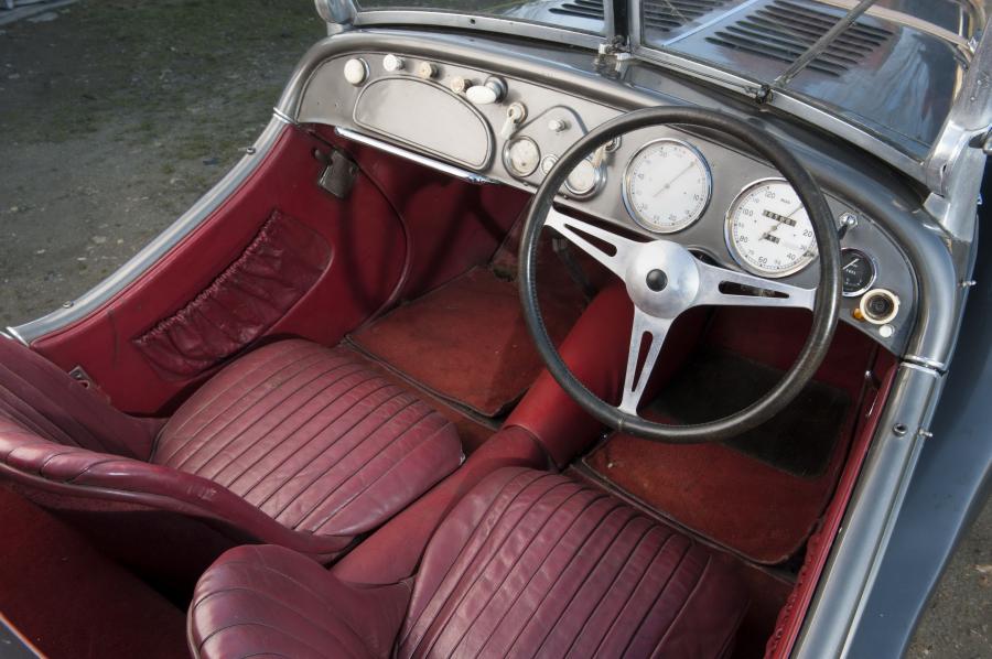 Интерьер Frazer Nash-BMW 328 Roadster 1936 года  (фото 5 из 15)
